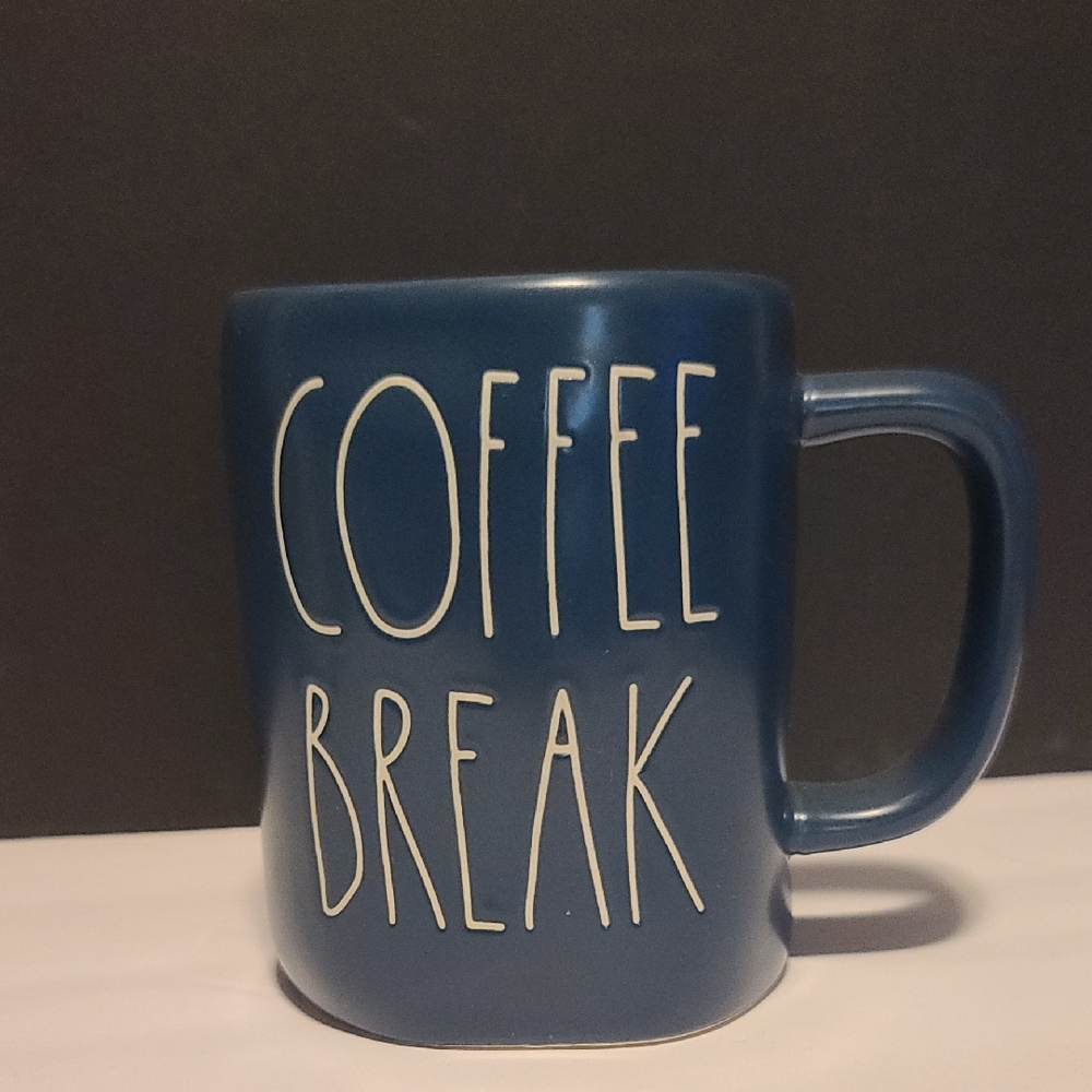Navy Blue Coffee Mug with Minimalist Design